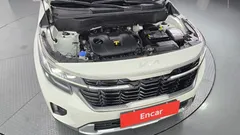 2023 Kia Seltos Gasoline 2.0 2WD, белый — фото 6