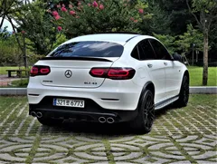 2021 Mercedes-Benz GLC-Class AMG GLC43 4MATIC Coupe, белый — фото 2
