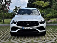 2021 Mercedes-Benz GLC-Class AMG GLC43 4MATIC Coupe, белый — фото 3