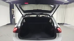2022 Volkswagen Tiguan 2.0 TDI Prestige — фото 20