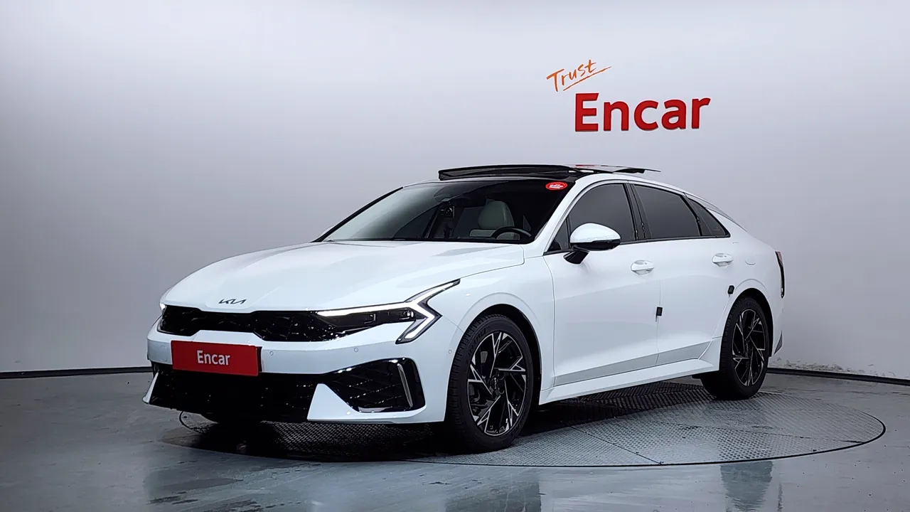 2024 Kia K5 Signature
