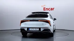 2024 Kia K5 Signature, белый — фото 4