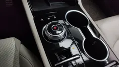 2024 Kia K5 Signature, белый — фото 9