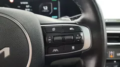 2024 Kia K5 Signature, белый — фото 18