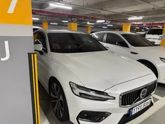 2023 Volvo S60 B5 Ultimate Bright, белый — фото 3