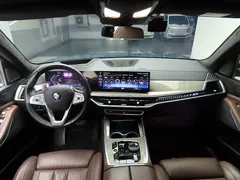 2023 BMW X7 xDrive 40i Design Pure Excellence 7-Seater — фото 8