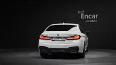 2023 BMW 5-Series 530i xDrive M Sport Package — фото 4