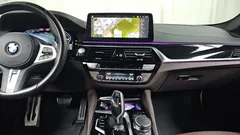 2023 BMW 5-Series 530i xDrive M Sport Package — фото 18