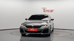 2022 BMW 5-Series 520i M Sport — фото 3