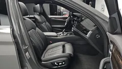 2022 BMW 5-Series 520i M Sport — фото 12