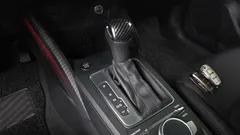 2023 Audi Q2 35 TDI Premium, белый — фото 9