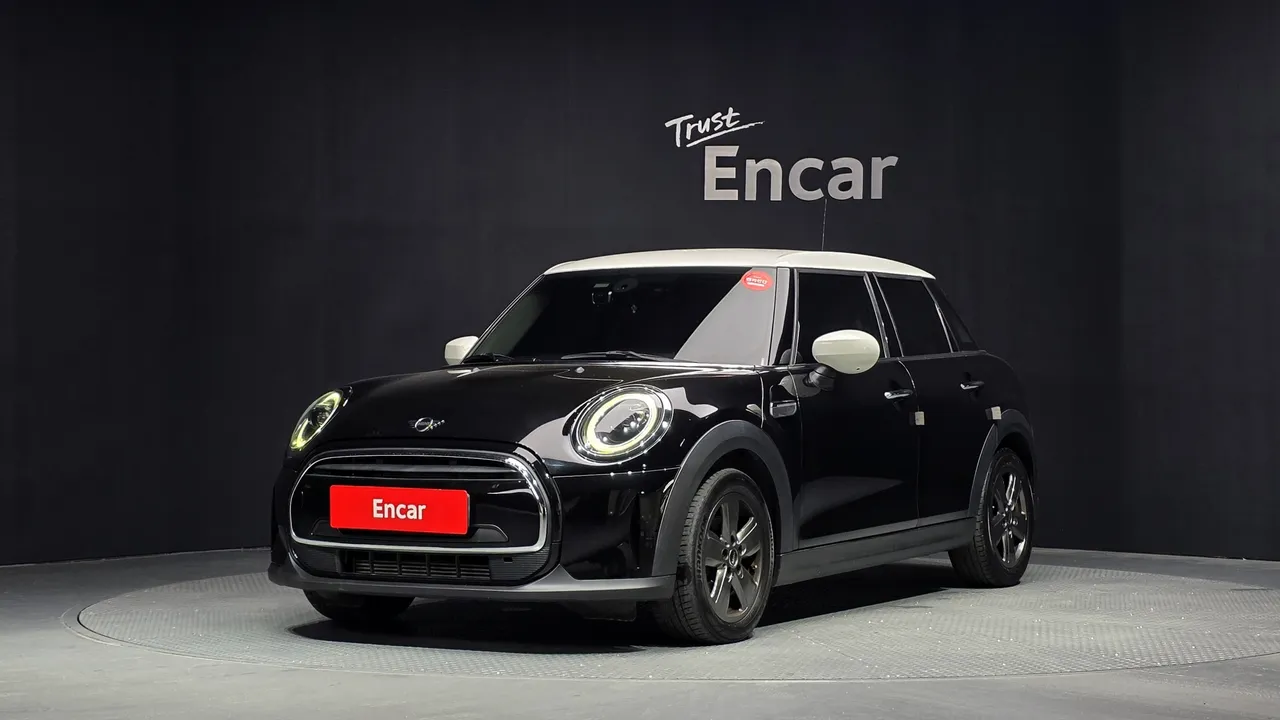 2022 Mini Cooper 5Door Classic