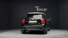 2022 Mini Cooper 5Door Classic — фото 4
