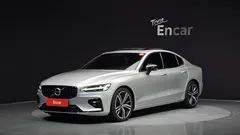 2022 Volvo S60 B5 R-Design — фото 1