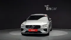 2022 Volvo S60 B5 R-Design — фото 3