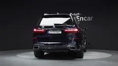 2022 BMW X7 xDrive 40i M Sport 6STR — фото 4