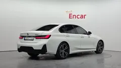 2023 BMW 3-Series 320i M Sport — фото 2