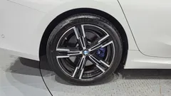 2023 BMW 3-Series 320i M Sport — фото 5