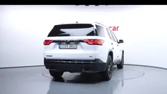 2023 ChevroletGMDaewoo Traverse 3.6 AWD Redline, белый — фото 4