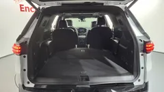 2023 ChevroletGMDaewoo Traverse 3.6 AWD Redline, белый — фото 20