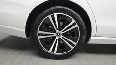 2022 Mercedes-Benz E-Class E250 Avantgarde — фото 5