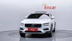 2021 Volvo V90 B5 Pro AWD, белый — фото 3