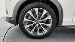2021 Volvo V90 B5 Pro AWD, белый — фото 5