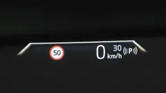 2023 BMW 2-Series 218d Luxury, голубой — фото 18