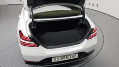 2022 Genesis G70 Gasoline 2.0T 2WD, белый — фото 20