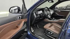 2021 BMW X5 xDrive 30d M Sport, синий — фото 10