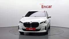 2023 BMW 2-Series 220i Advantage, белый — фото 3