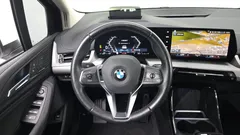 2023 BMW 2-Series 220i Advantage, белый — фото 14