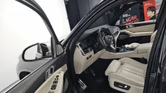 2022 BMW X5 M50i, серый — фото 10