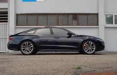 2022 Audi A7 55 TFSI Quattro Premium, синий — фото 2