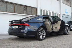 2022 Audi A7 55 TFSI Quattro Premium, синий — фото 6