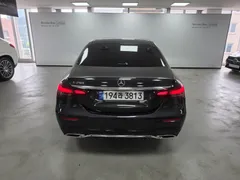 2023 Mercedes-Benz E-Class E250 AMG Line — фото 4