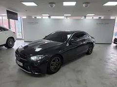 2023 Mercedes-Benz E-Class E250 AMG Line — фото 13
