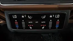 2022 Audi A6 40 TDI Premium — фото 18