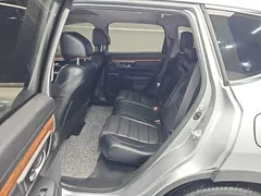 2022 Honda CR-V 2.0 Hybrid Touring 4WD, серебристый — фото 16