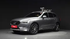 2021 Volvo XC60 B5 Inscription, серый — фото 1