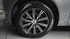 2021 Volvo XC60 B5 Inscription, серый — фото 5
