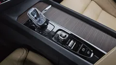 2021 Volvo S60 B5 Inscription, белый — фото 9