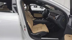 2021 Volvo S60 B5 Inscription, белый — фото 11
