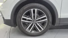 2021 Volkswagen Tiguan 2.0 TDI Prestige, белый — фото 5