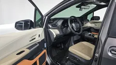 2022 Toyota Sienna 2.5 Hybrid 2WD, серый — фото 10