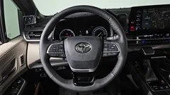 2022 Toyota Sienna 2.5 Hybrid 2WD, серый — фото 13