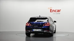 2023 Genesis G70 Gasoline 2.0T 2WD, синий — фото 4
