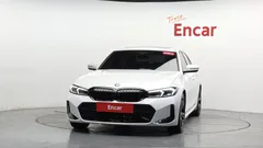 2024 BMW 3-Series 320i M Sport, белый — фото 3