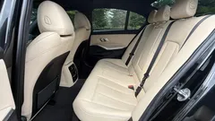 2023 BMW 3-Series 320i M Sport — фото 15