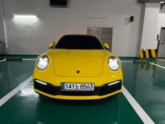 2021 Porsche 911 Carrera S, жёлтый — фото 3